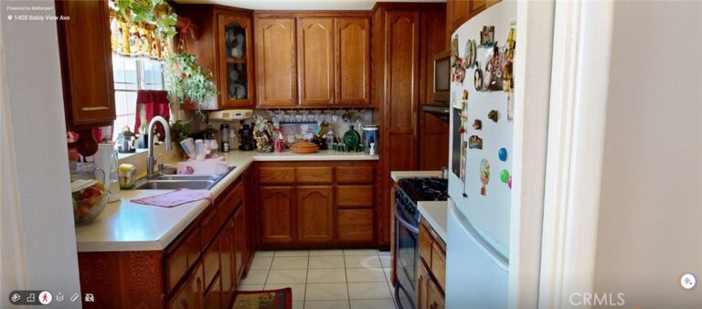 1408 Baldy View, Pomona