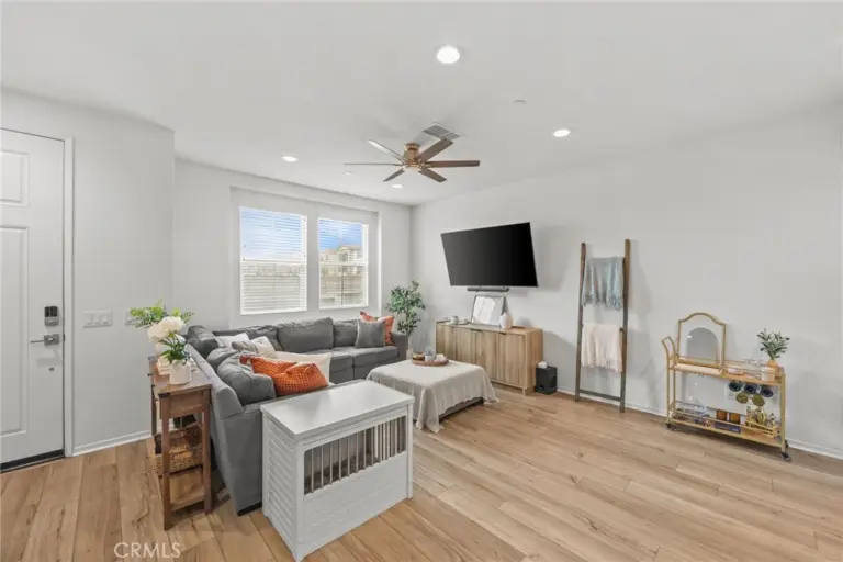 16025 Main Street, Chino