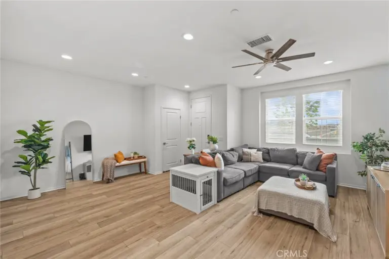 16025 Main Street, Chino