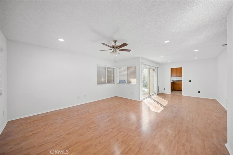 1672 Carmel, Upland