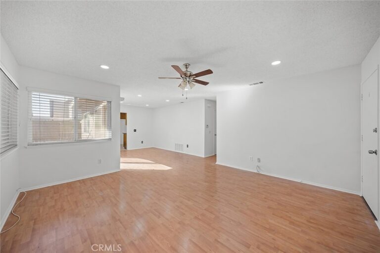 1672 Carmel, Upland