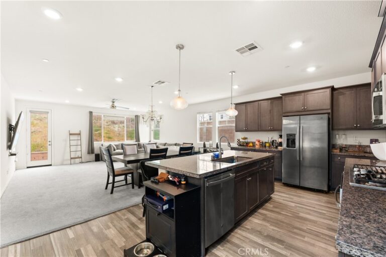 16744 Stags Leap Lane, Fontana