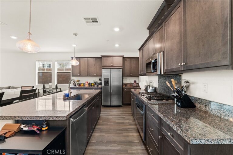 16744 Stags Leap Lane, Fontana