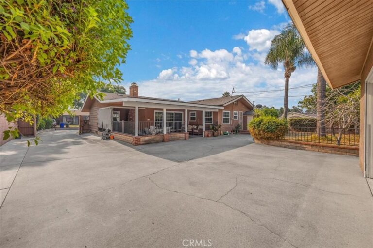 2183 Sinclair, Pomona