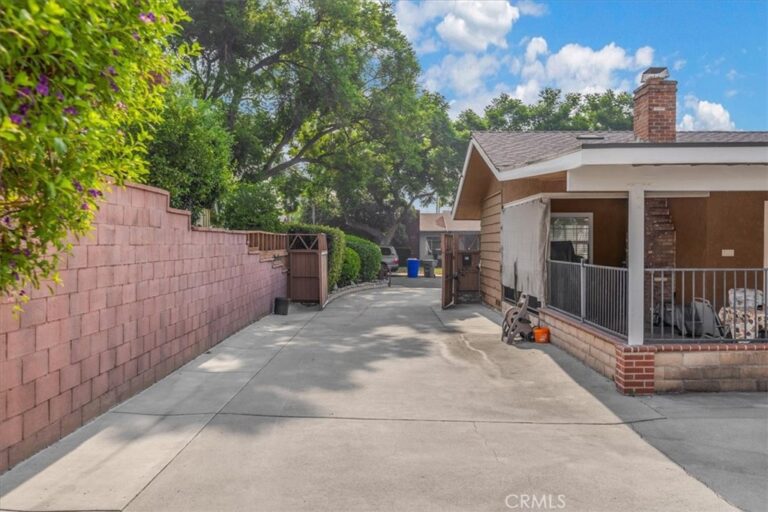 2183 Sinclair, Pomona