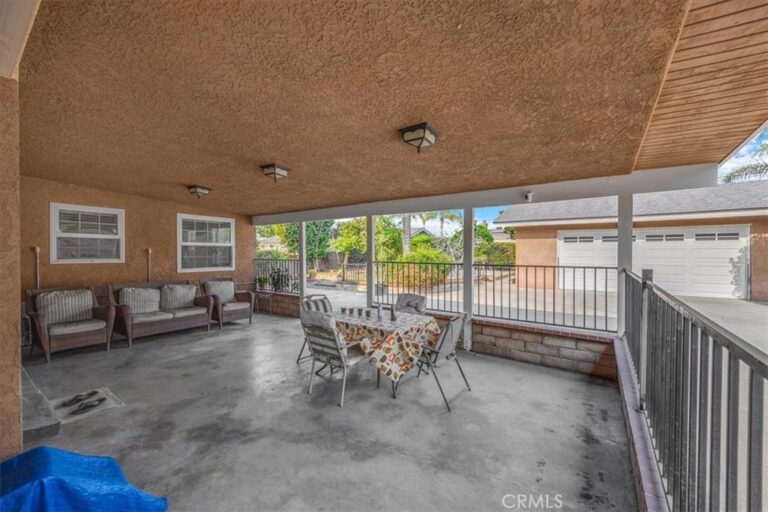 2183 Sinclair, Pomona