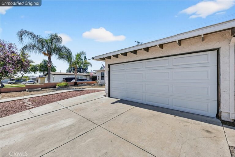 2415 Merrywood, Pomona