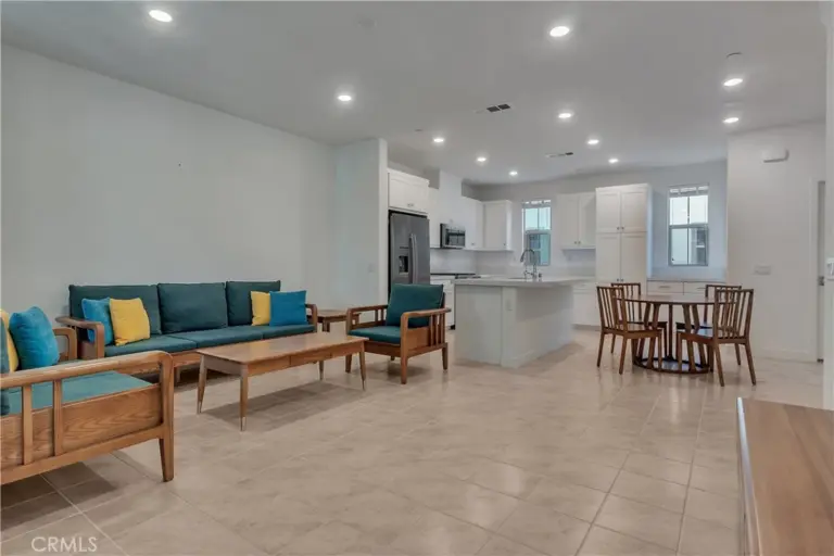509 Tamarind Way #B, West Covina