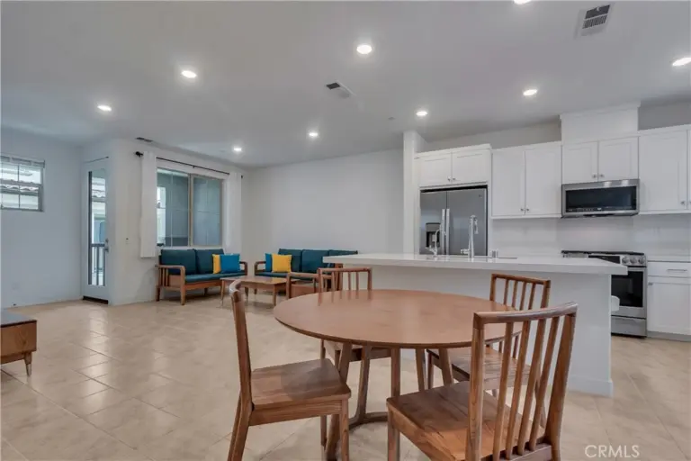 509 Tamarind Way #B, West Covina