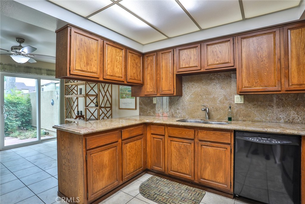 672 Greendale Lane, Pomona
