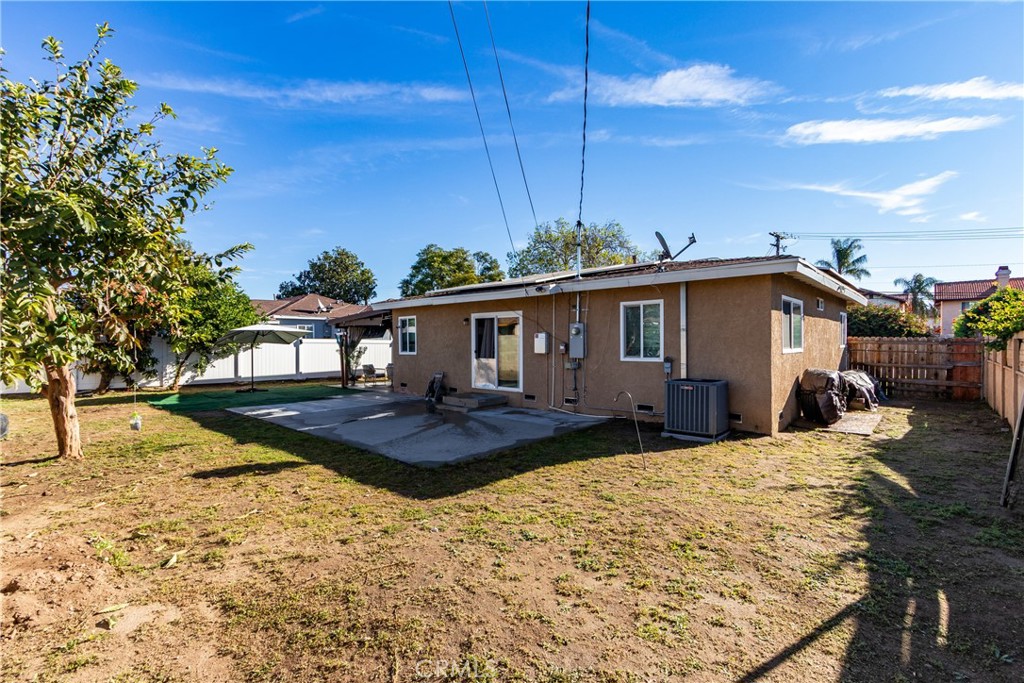 722 S Sycamore, Rialto