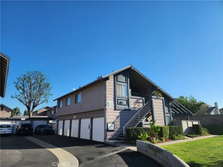 826 Silver Fir Road, Walnut