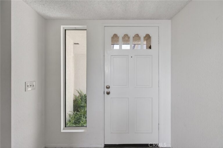 891 Connors Court, Claremont