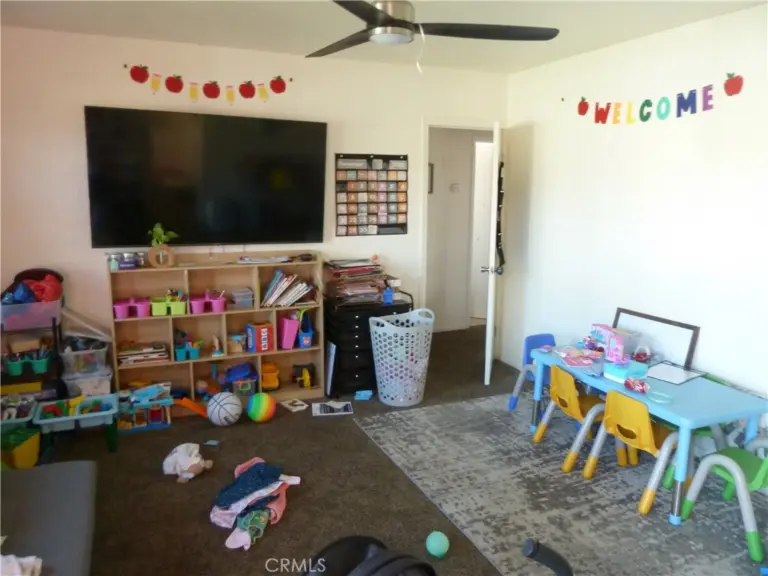 936 N Enid, Azusa