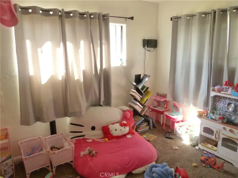 936 N Enid, Azusa