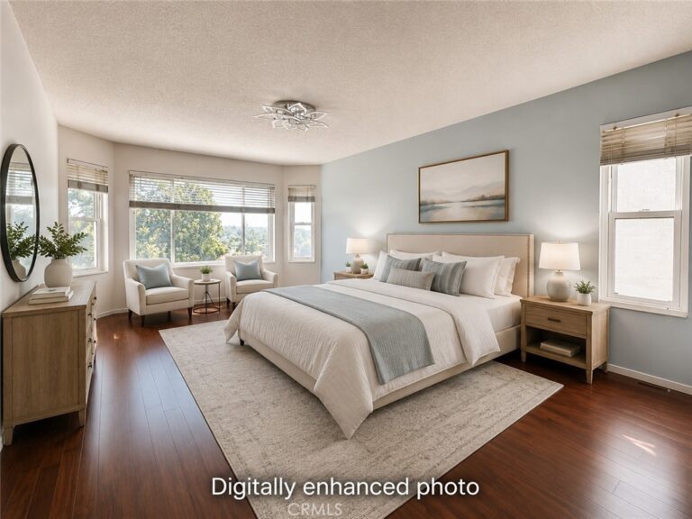 10 Bluff Point Circle, Pomona