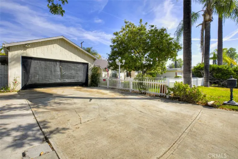 1029 E Galatea, Azusa