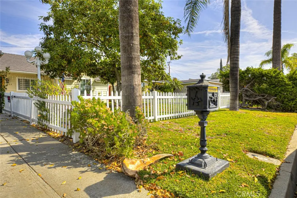 1029 E Galatea, Azusa