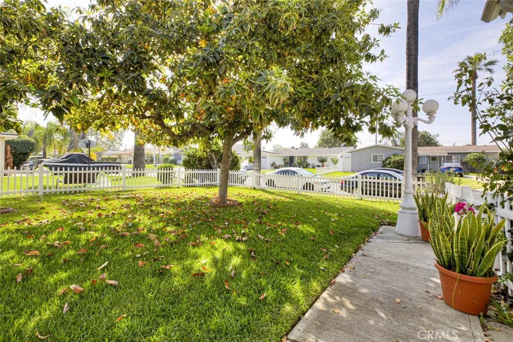 1029 E Galatea, Azusa