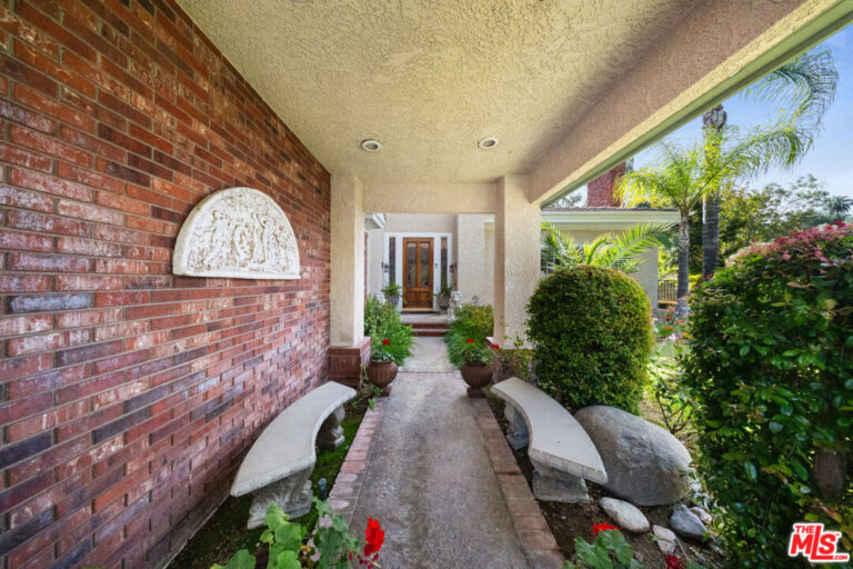 1160 Englewild Drive, Glendora