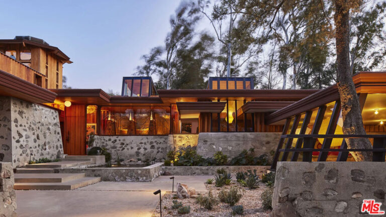 126 Summit Road, La Verne