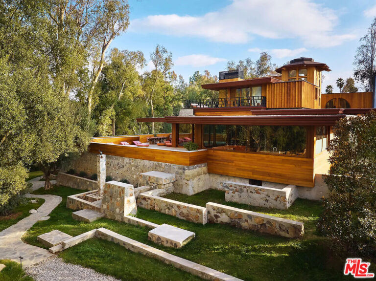 126 Summit Road, La Verne