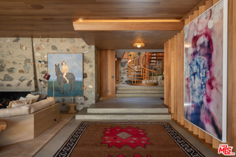 126 Summit Road, La Verne