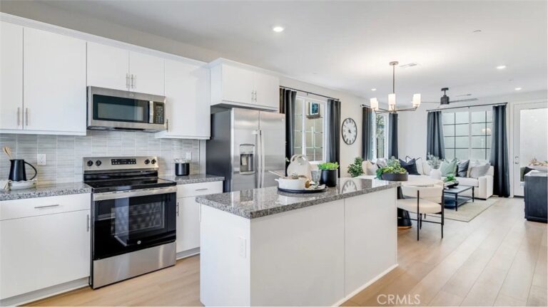 1277 Galaxy Way, Rialto