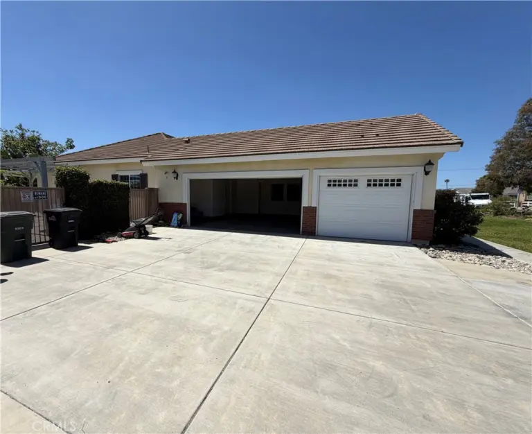 1331 W Maitland, Ontario