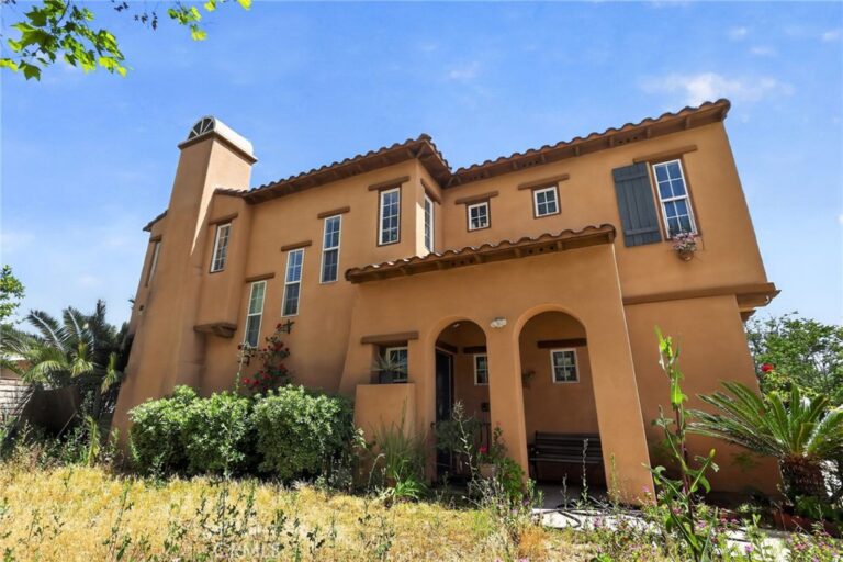 1350 S Towne, Pomona