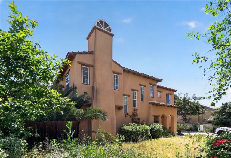 1350 S Towne, Pomona