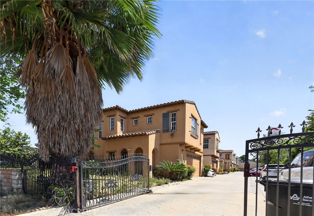 1350 S Towne, Pomona