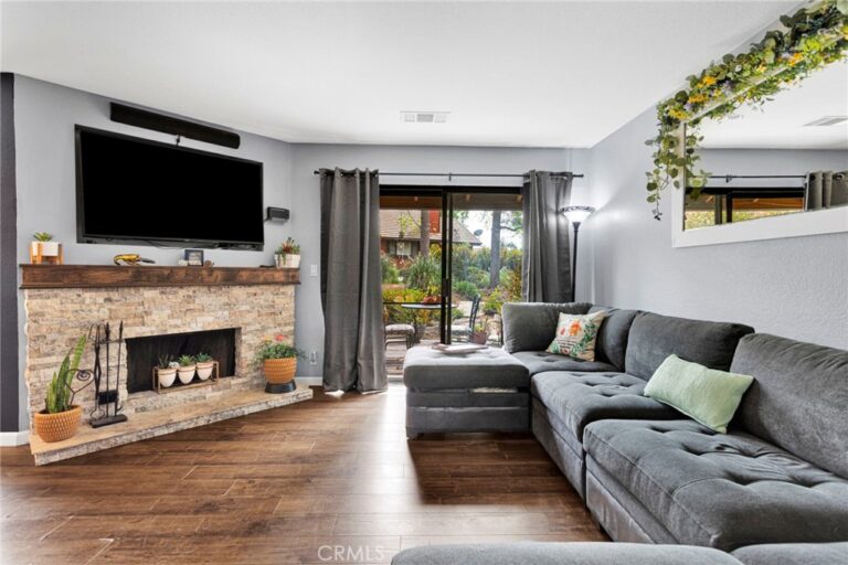 152 Cedar Creek, San Dimas