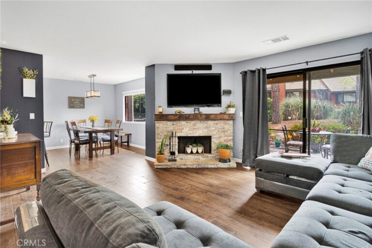 152 Cedar Creek, San Dimas