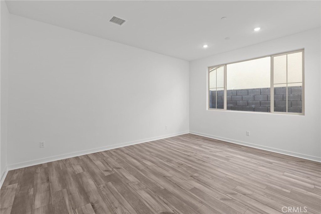 15880 Blue Copper Way, Fontana