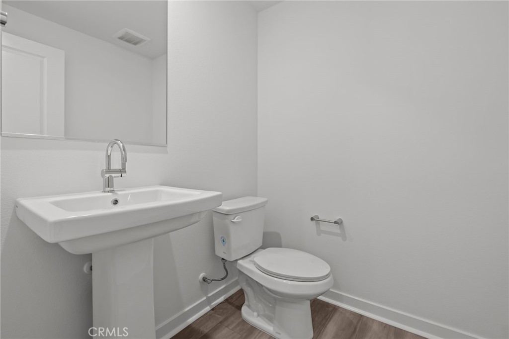 15880 Blue Copper Way, Fontana