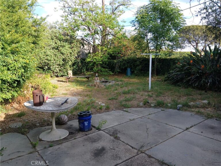 1662 Denver, Claremont