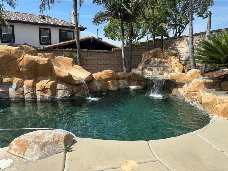 1829 Newcastle, San Dimas