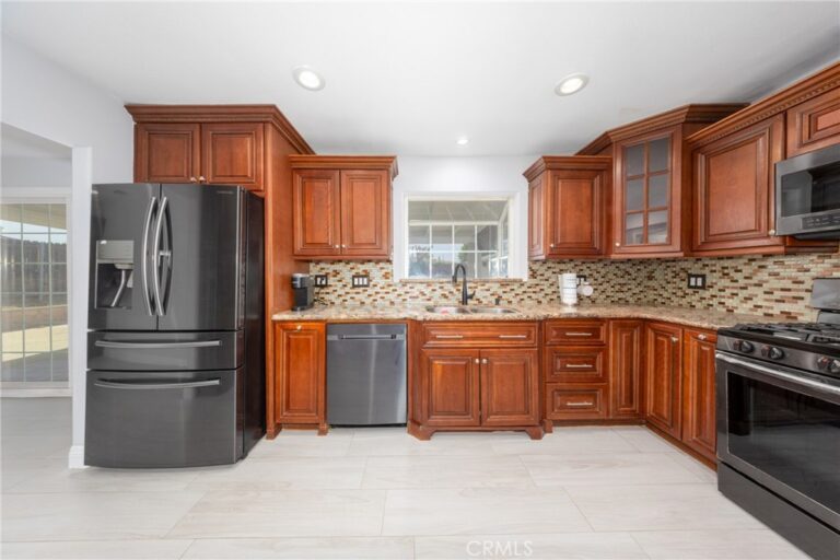 2022 E Linfield, Glendora