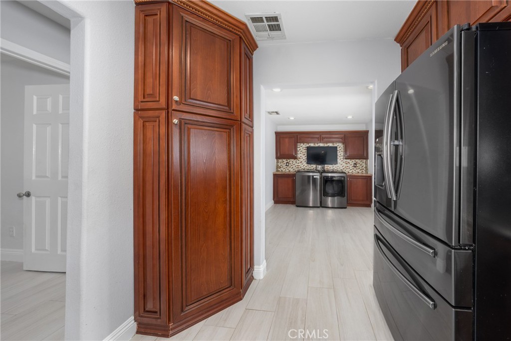 2022 E Linfield, Glendora