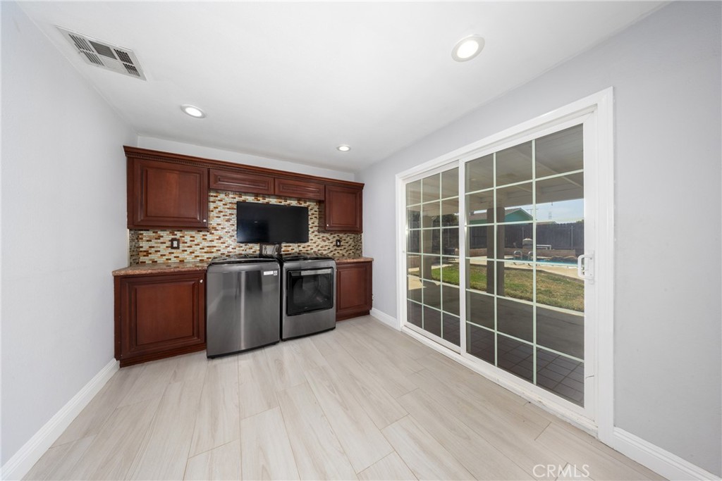 2022 E Linfield, Glendora