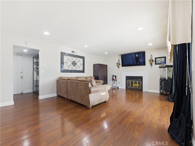 2444 N Magnolia, Rialto