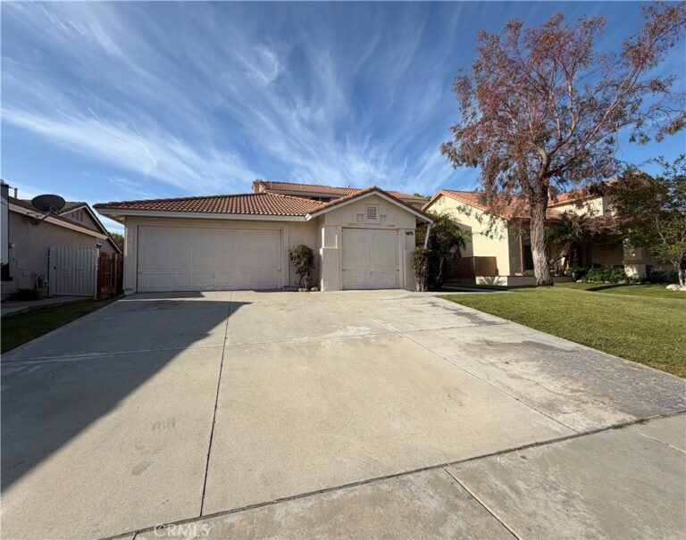 2565 W Fairview Drive, Rialto