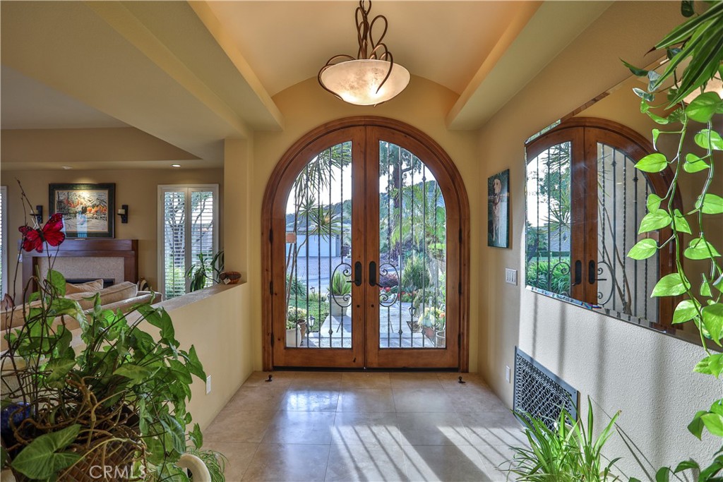 2708 N Mountain Avenue, Claremont