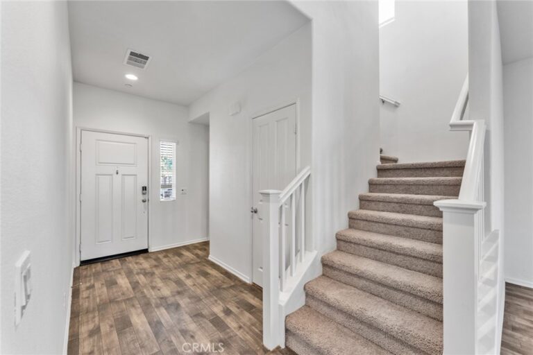 2843 E Alberta, Ontario