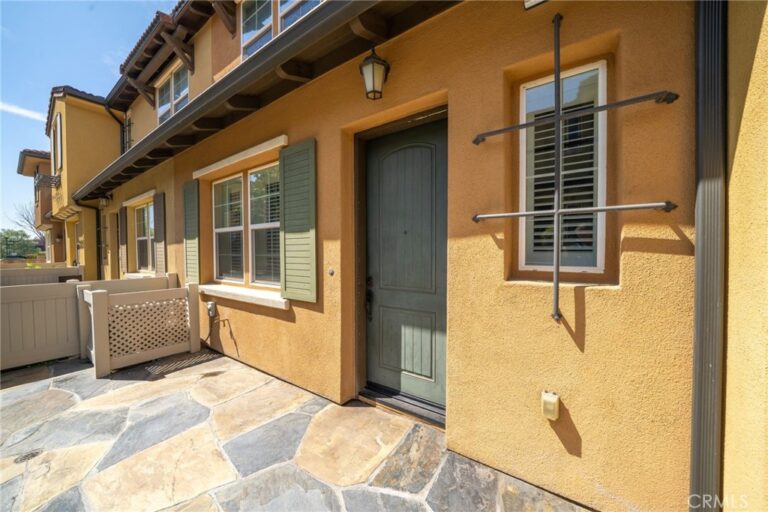2846 E Via Fiano, Ontario