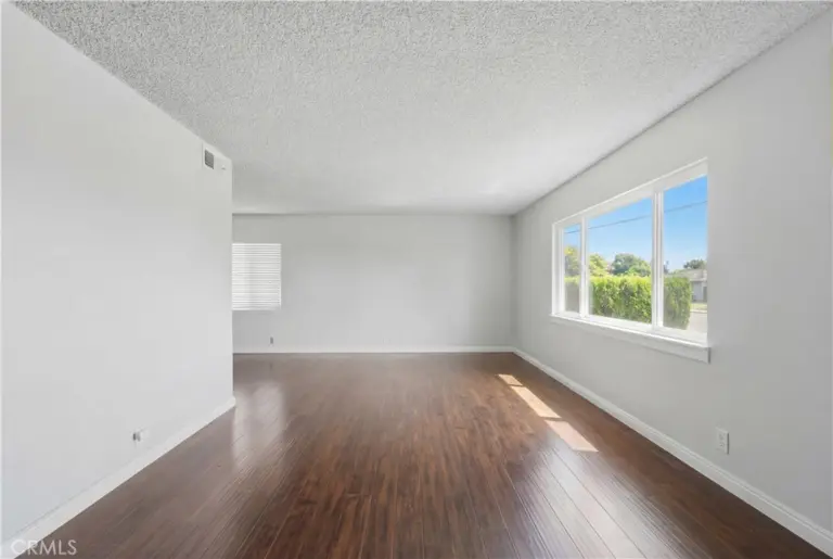 285 W Covina, Covina