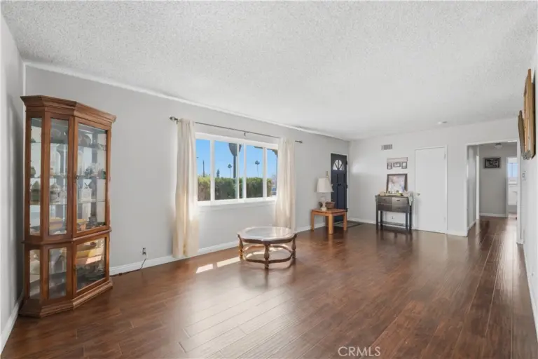 285 W Covina, Covina