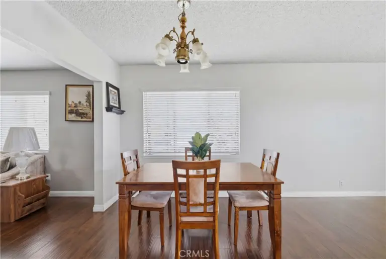 285 W Covina, Covina