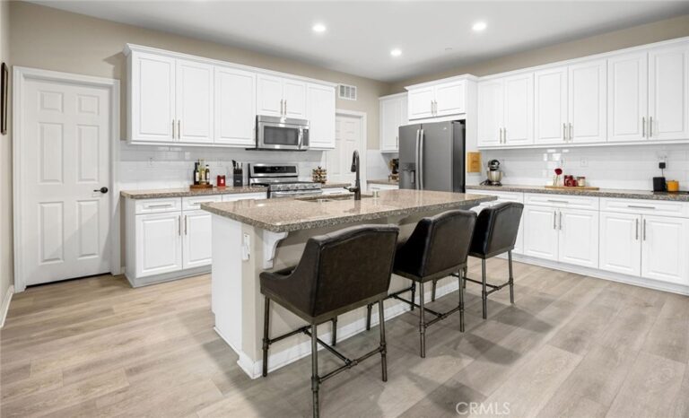 3009 E Arbor Lane, Ontario